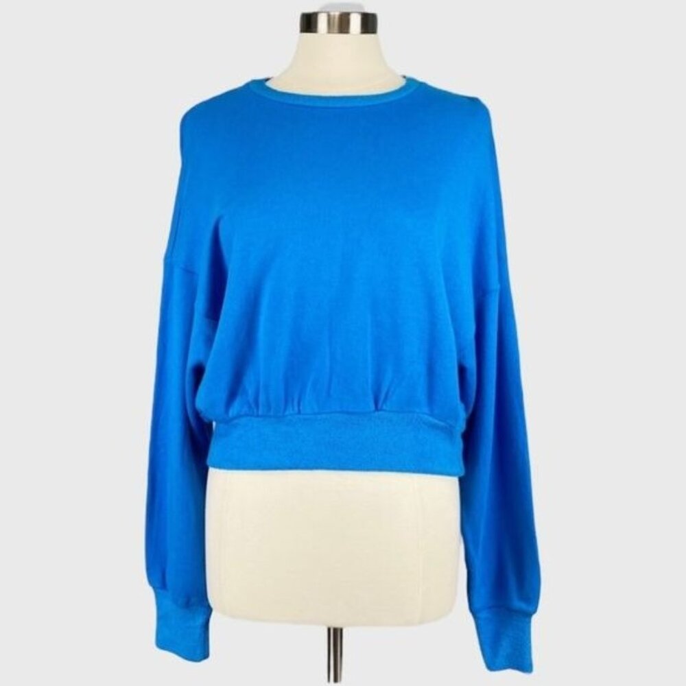Chloe and Katie Womens Sweatshirt Sweater Blue Cropped Crew Neck size Small